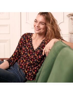 Sezane Marina Floral V-Neck Lace Trim Women's Top - Black/Multi